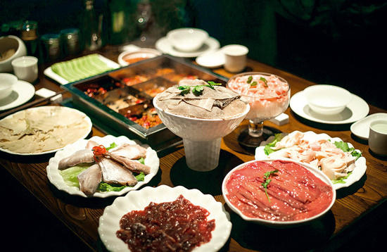 找準(zhǔn)火鍋市場盲點(diǎn)，“輕火鍋”又是種什么玩法？|餐飲界