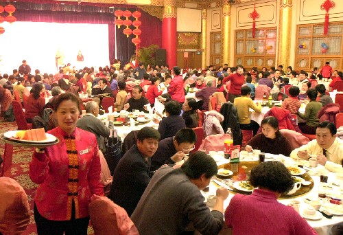 餐飲業(yè)有望于2020年達(dá)到5萬(wàn)億規(guī)模，美團(tuán)點(diǎn)評(píng)獲驅(qū)動(dòng)力