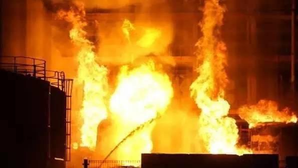 警示！餐館發(fā)生爆炸老板身亡，原因竟是用了它！