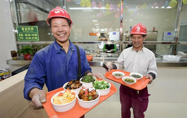 運營成本高、利潤薄，社區(qū)食堂如何擺脫生存尷尬？