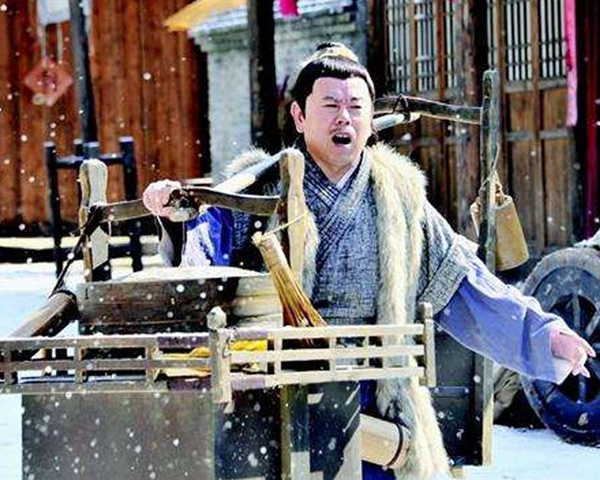 賣(mài)煎餅大媽月入3萬(wàn)？看完真相你不會(huì)想干這行……|餐飲界