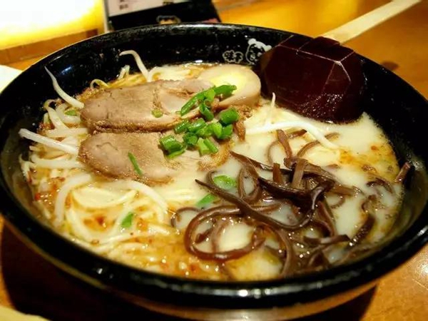 業(yè)績(jī)下滑，關(guān)店數(shù)家，沒(méi)了百度外賣(mài)庇護(hù)的味千，靠什么翻身？|餐飲界