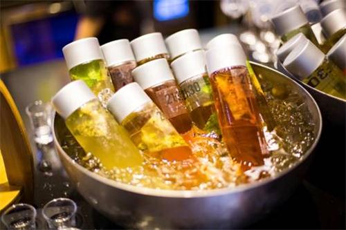 因味茶：劉強東夫婦先后加持 未來如何玩轉新茶飲？|餐飲界