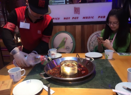 吃膩了火鍋，想換換口味?麻辣美味的水煮肉片食譜送給你