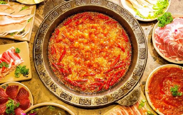 一個(gè)小事件，竟引發(fā)川渝火鍋地震，100多家火鍋店被下架|餐飲界