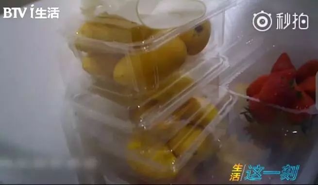 觸目驚心！記者臥底網(wǎng)紅店，你愛喝的這些飲料，連店員都覺得惡心|餐飲界