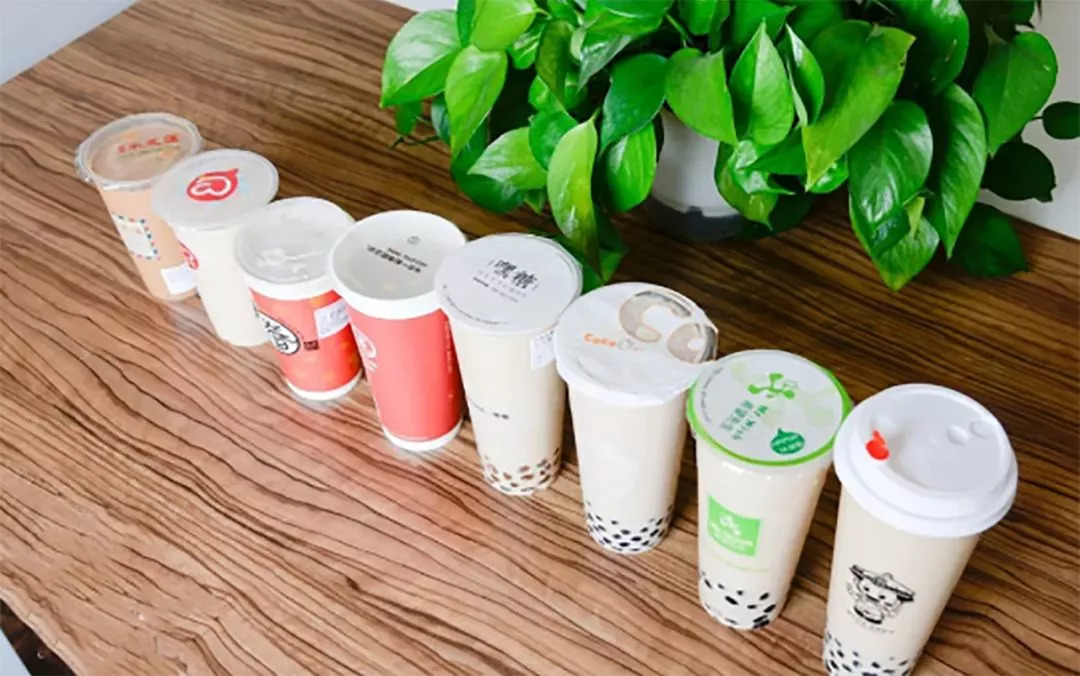 餐飲小白，茶飲加盟到底有多少個(gè)坑在等著你跳！|餐見