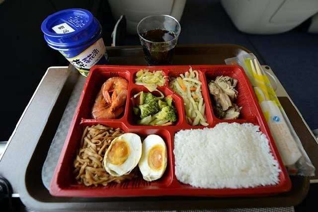 常溫鏈盒飯敗退鐵路系統(tǒng)，保質(zhì)期為72小時(shí)的冷鏈盒飯上位|餐飲界