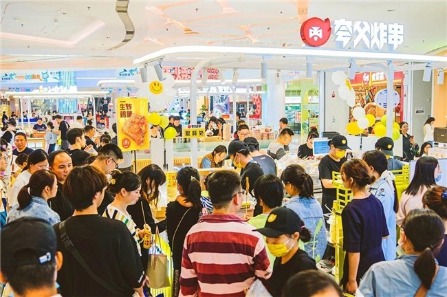 累計(jì)融資5億元，2024年開3000店，夸父炸串底氣何在？|餐飲界