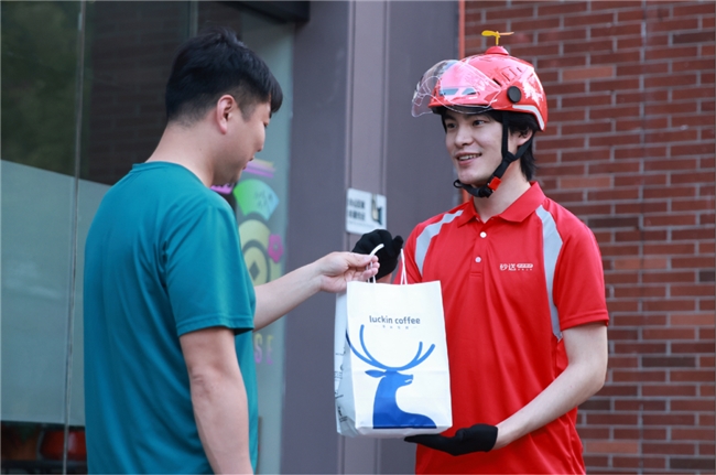 達(dá)達(dá)秒送首創(chuàng)4D服務(wù)標(biāo)準(zhǔn)，攜手品牌商家打造“又快又準(zhǔn)”的同城即配服務(wù)|餐飲界